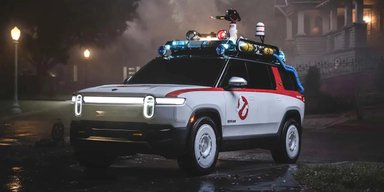 Режим "Мисливців за привидами": Rivian перетворила електрокари на героїв культового фільму (фото)