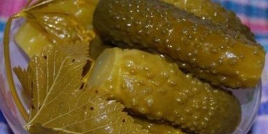 Заготовки на зиму: рецепт бочковых хрустящих огурцов