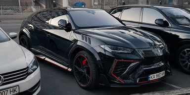 В Україні помітили надпотужний тюнінгований кросовер Lamborghini (фото)