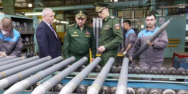 Предел – до 40 ракет. Почему Россия увеличивает производство ракет и хранит их на складах