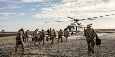 Бомбардувальники РФ над містами України: що станеться, якщо США не відновлять допомогу