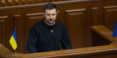 Можемо завершити війну не пізніше 2025-го: Зеленський представив у Раді "план перемоги", деталі