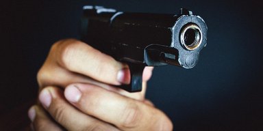 П'яний чоловік влаштував стрільбу у київській лікарні: подробиці (фото)