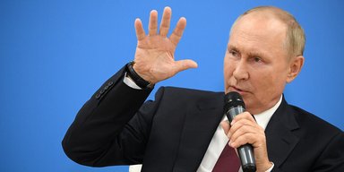 Дніпро, Суми, Харків: Путін може спинитись після окупації чотирьох областей України, — Reuters
