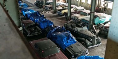Покинуті скарби: виявлено колекцію рідкісних ретроавто на мільйони доларів (відео)