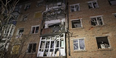 ВС РФ сбросили две управляемые авиабомбы в жилом секторе в Сумской области: есть разрушения и раненые