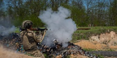 Штурм ЗС РФ на різних ділянках і удари "Ураганами": у ЗСУ розповіли про бої під Мирноградом і Покровськом