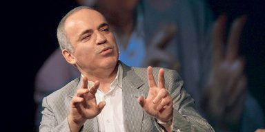 Сложная партия. Гарри Каспаров о тайной сделке между Кремлем и Белым домом