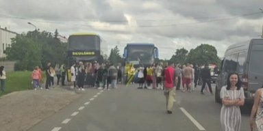 "Залишили автобус з малими дітьми посеред поля": нові подробиці скандалу з ТЦК на Львівщині