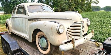 Вінтажне американське авто завелося та поїхало після чотирьох десятиліть простою (відео)