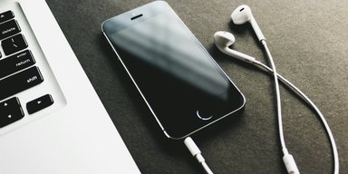 Люди хочуть, щоб смартфони працювали, як старі гаджети з 2000-х: чого їм не вистачає