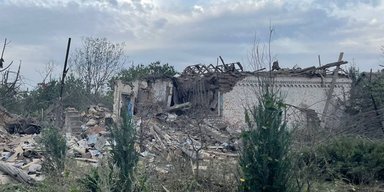 Росія скинула авіабомбу на Ізмайлівку на Донеччині: під завалами будинку загинула вся сім'я