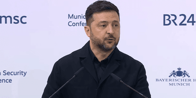 Зеленський потролив Орбана та закликав його займатися армією, а не "відрощувати живіт" (відео)