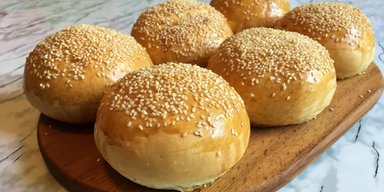 Вкусно и сытно: рецепт бургер-булочек с начинкой