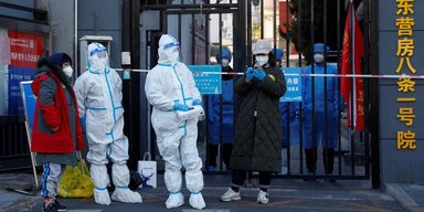 Крематории работают 24/7: в Китае критически выросла смертность от коронавируса