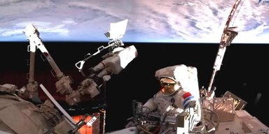 Китайські астронавти вийшли у відкритий космос і побили світовий рекорд NASA: що відомо (відео)