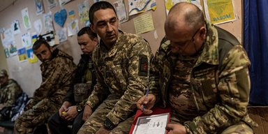 "Одни воюют, другие — работают": в МО сообщили, сколько украинцев забронировали от мобилизации