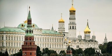 Осталось восемь месяцев: на Банковой сделали новый прогноз по распаду России (видео)