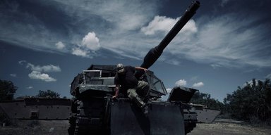 "Новий досвід": у ЗСУ показали застосування американського танку під Курськом (відео)