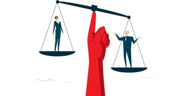 Судный день. Чего боятся люди в мантиях