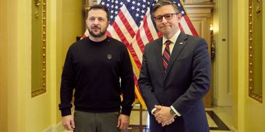 Зеленский установил Джонсону дедлайн для принятия военной помощи, — Politico