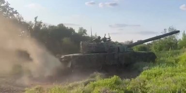 "Освобождаем село за селом": экипаж танка 17 бригады рассказал подробности наступления (видео)