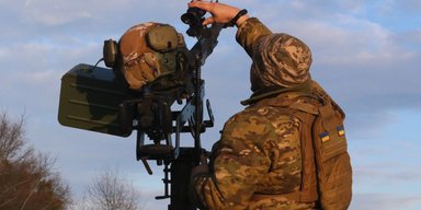 Вчить знищувати "Шахеди" і ракети: для військових створили VR-тренажер "Чайка" (фото)