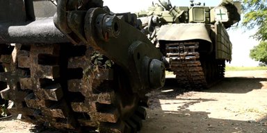 У Ахметова начали производить минные тралы для танков на фронте