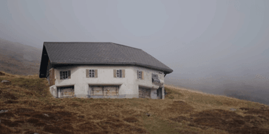 Капсула Холодної війни: жінка з села "виросла" в ядерному бункері (фото)