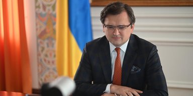 Сохранит связь с родиной: Кулеба поддержал идею двойного гражданства в Украине