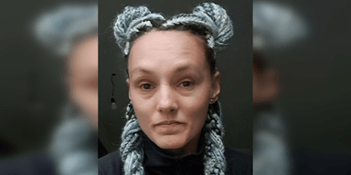 "Чула, як його б'ють": українська модельєрка звинуватила поліцію у викраденні чоловіка (відео)