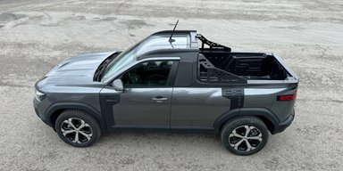 В продажу поступили оригинальные пикапы Duster с расходом 5,5 л на 100 км (фото)