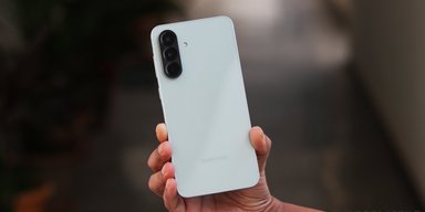 Названо найпопулярніший смартфон на Android: середньобюджетна модель обійшла флагмани