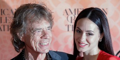Мик Джаггер обручился с младшей на 44 года балериной (фото)