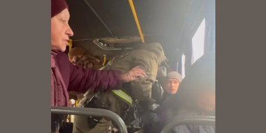 Рейди ТЦК в маршрутках: в Одесі чоловіків силою витягали з автобусів, — соцмережі (відео)