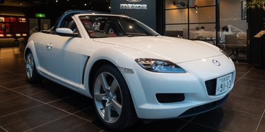 Єдиний у своєму роді: Mazda показала свій найбільш рідкісний і невідомий спорткар (фото)