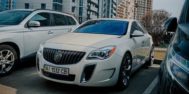Немецкий американец: в Киеве заметили заряженный седан от General Motors (фото)