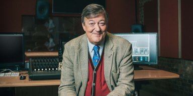 Британський актор Стівен Фрай прочитає на ВВС українську казку про Різдво