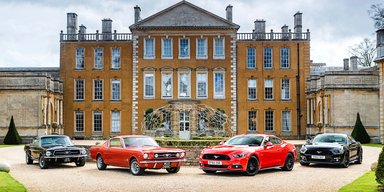 Легендарный американский скакун: Ford Mustang отмечает день рождения (фото)