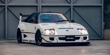 Мініатюрний спорткар Mazda перетворили на оригінальну копію культового Ferrari (фото)