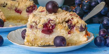 Вкусный и нежный десерт: рецепт творожный торта с виноградом