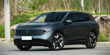 Nissan вывел на рынок семейный электрокроссовер за $22 000 с запасом хода 650 км (фото)