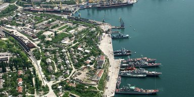 Забезпечувала ЧФ РФ: окупанти в Криму втратили військово-морську базу "Севастополь", — ВМС