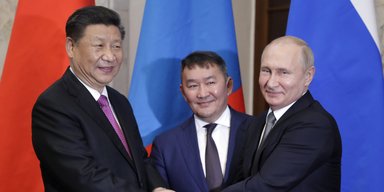 Китай бере Росію: як КНР стала союзником РФ у війні проти України