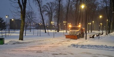 В Україні вирує негода: у школах продовжують канікули або переходять на дистанційне навчання