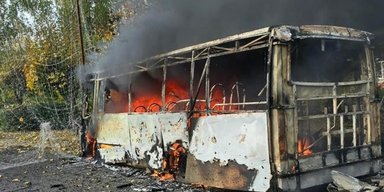 Росія ударила авіабомбою по рейсовому автобусу в Краматорську: вже відомо про 12 загиблих