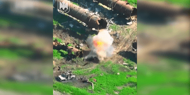 ЗС РФ підірвали канал Сіверський Донець для наступу на Часів Яр: їх спинили дрони ЗСУ (відео)