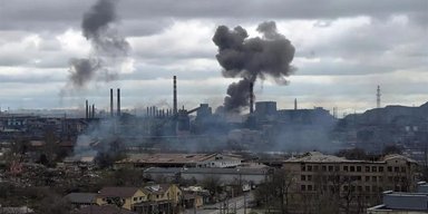 "Есть прилет": под оккупированным Мариуполем прогремели взрывы (фото)
