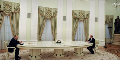 "Дуже довго розмовляли": Шольц розповів, коли востаннє зв'язувався з Путіним