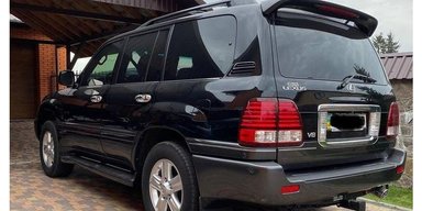 Ідеальний "Крузак": в Україні виявили 17-річний позашляховик Lexus в новому стані (фото)